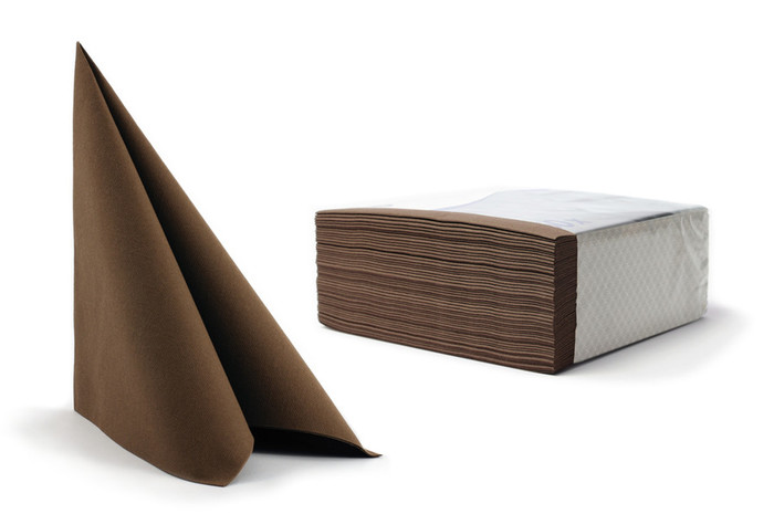 BROWN (671)